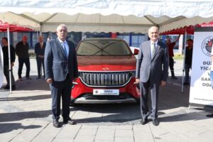 YERLİ VE MİLLİ TOGG DÜZCE YOLLARINDA