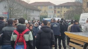 GÜMÜŞOVA'DA CİNAYET GÜMÜŞOVA'DA CİNAYET