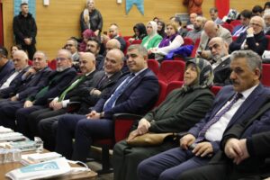 TDED GENEL BAŞKANI ERDEM DİLİMİZE YÖNELİK TEHLİKELERİ PAYLAŞTI