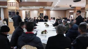BAŞKAN FARUK ÖZLÜ DERNEKLERİ ZİYARET ETTİ