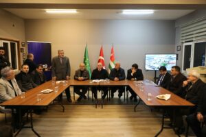 BAŞKAN ÖZLÜ 3 MAHALLEDE SEÇMENLERLE BULUŞTU