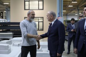 ÖZLÜ FABRİKA ZİYARETLERİNİ SÜRDÜRÜYOR