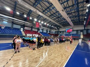 BASKETBOL GRUP MÜSABAKALARI DÜZCE’DE BAŞLADI