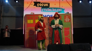 BU KEZ SAHNE ÇOCUKLARIN OLDU
