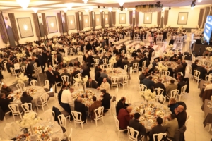 BİZ BÜYÜK BİR AİLEYİZ