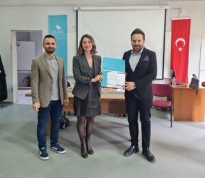 DÜZCE ÜNİVERSİTESİ’NDE “KADINA YÖNELİK ŞİDDETLE MÜCADELE” KONULU PROGRAM GERÇEKLEŞTİRİLDİ