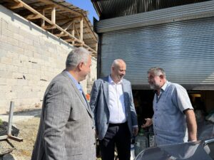 BAŞKAN ADAYI YILMAZ YILDIZ SIKMADIK EL BIRAKMIYOR
