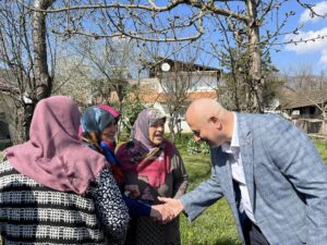 BAŞKAN ADAYI YILMAZ YILDIZ SIKMADIK EL BIRAKMIYOR