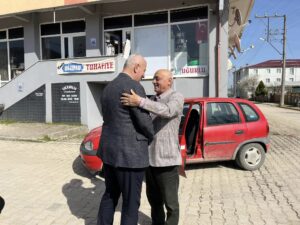BAŞKAN ADAYI YILMAZ YILDIZ SIKMADIK EL BIRAKMIYOR