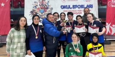 CUMAYERİ ORTAOKULU BİRİNCİ