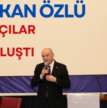 Kırmızı