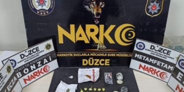 Lacivert Kırmızı Son Dakika Hareketli Instagram Gönderisi