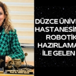 Siyah minimal uzay astronot masaüstü duvar kağıdı
