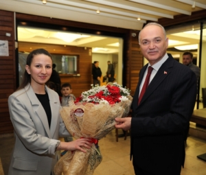REKOR OY HEDEFLEYEN ÖZLÜ TEMPO DÜŞÜRMÜYOR