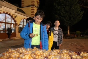 DÜZCE’DE KADİR GECESİ DUALARLA İDRAK EDİLDİ