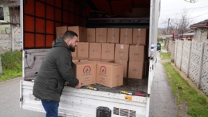 İHTİYAÇ SAHİPLERİNE BELEDİYENİN YARDIM ELİ UZANDI