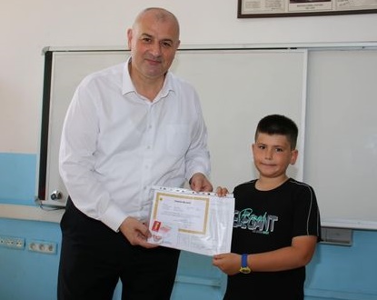 ÇİLİMLİ’DE KARNE HEYECANI: