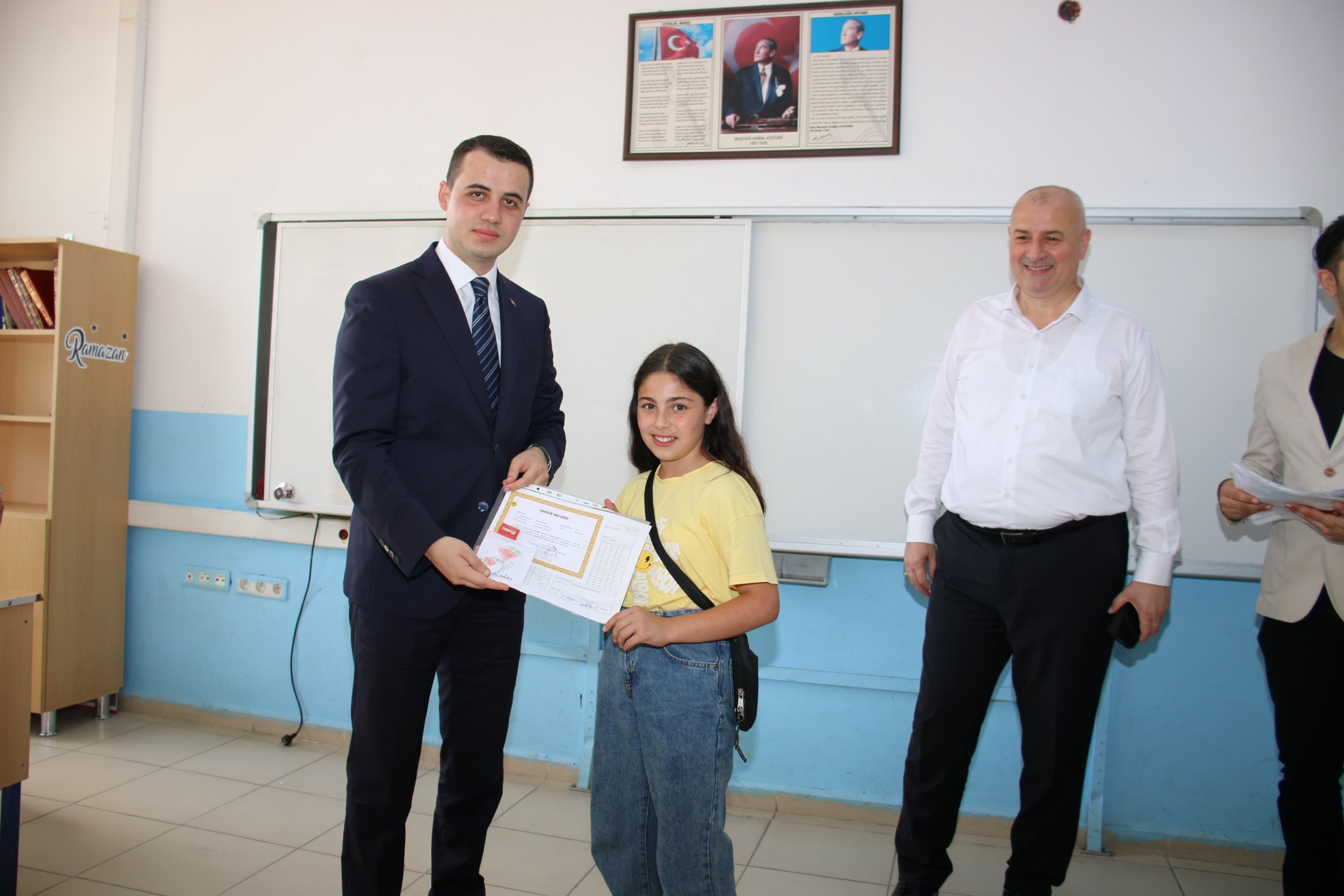 ÇİLİMLİ’DE KARNE HEYECANI: