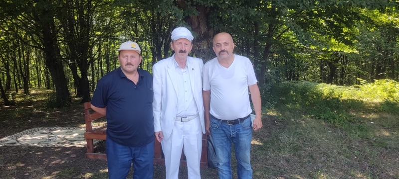 DEREKÖY ŞENLİKLERİNDE YEREL SANATÇI RÜZGARI ESTİ DEREKÖY ŞENLİKLERİNDE YEREL SANATÇI RÜZGARI ESTİ