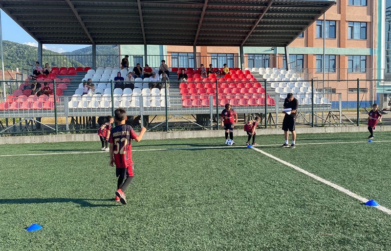 BEYKÖY'DE EĞLENCELİ YAZ SPOR OKULU SONA ERDİ