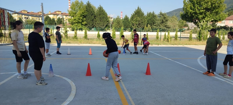 BEYKÖY'DE EĞLENCELİ YAZ SPOR OKULU SONA ERDİ