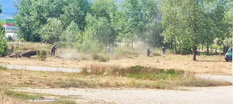 DEDE KORU TÜRBE VE MESİRE ALANI TEMİZLENİYOR