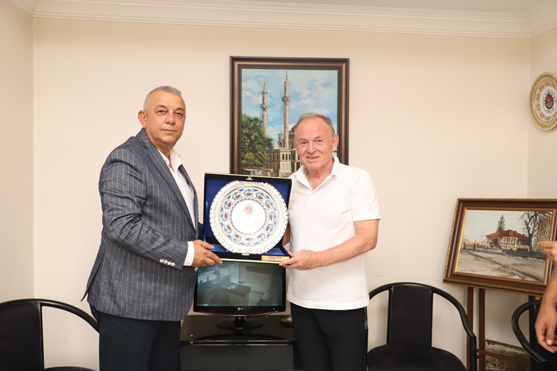 Düzce TSO Yönetiminden Eski Başkanlara Vefa Ziyareti