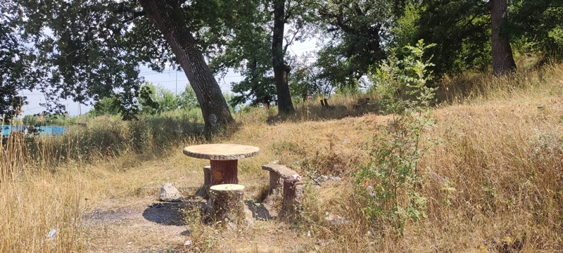 DEDEKORU TÜRBE VE MESİRE ALANI KADERİNE TERK EDİLDİ DEDEKORU TÜRBE VE MESİRE ALANI KADERİNE TERK EDİLDİ