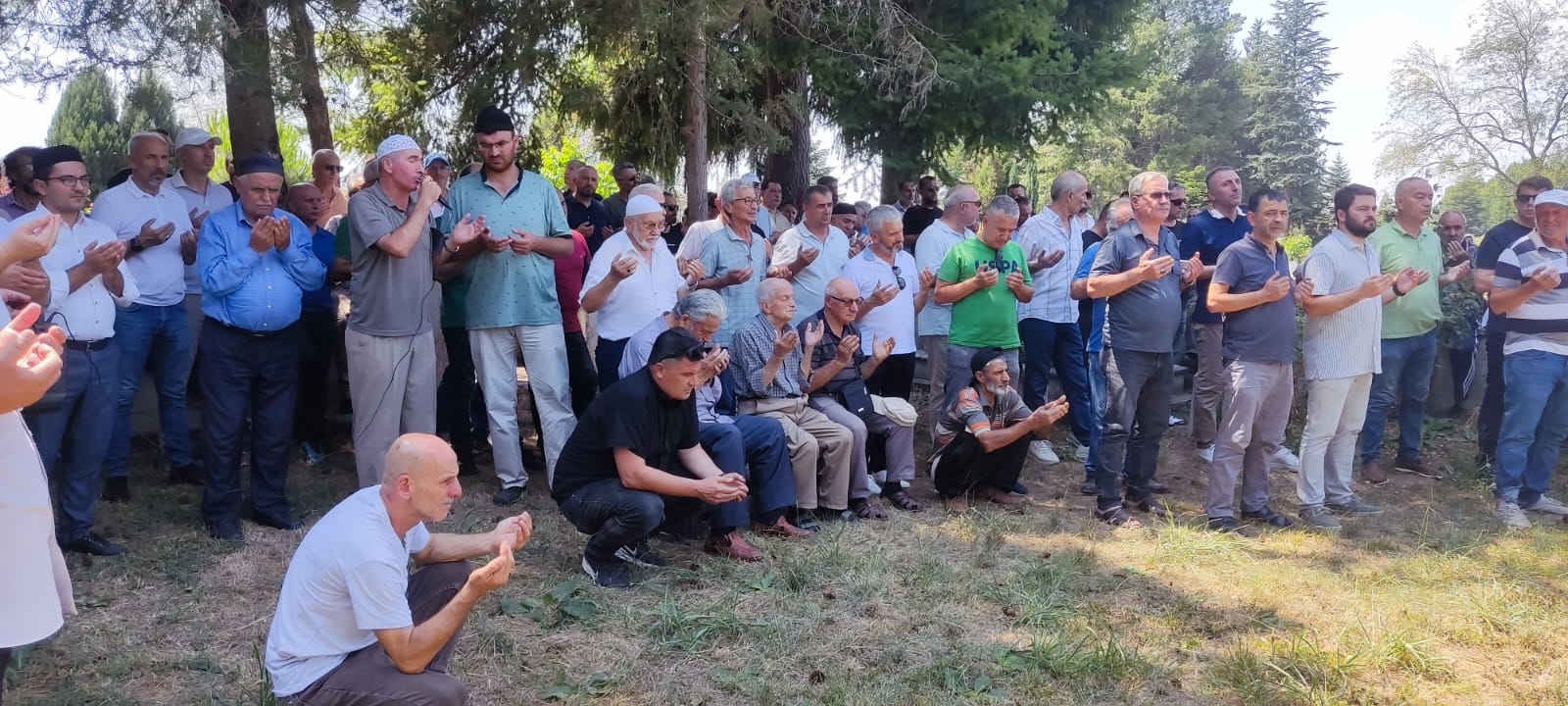 CİHAT TUTKUN SON YOLCULUĞUNA UĞURLANDI