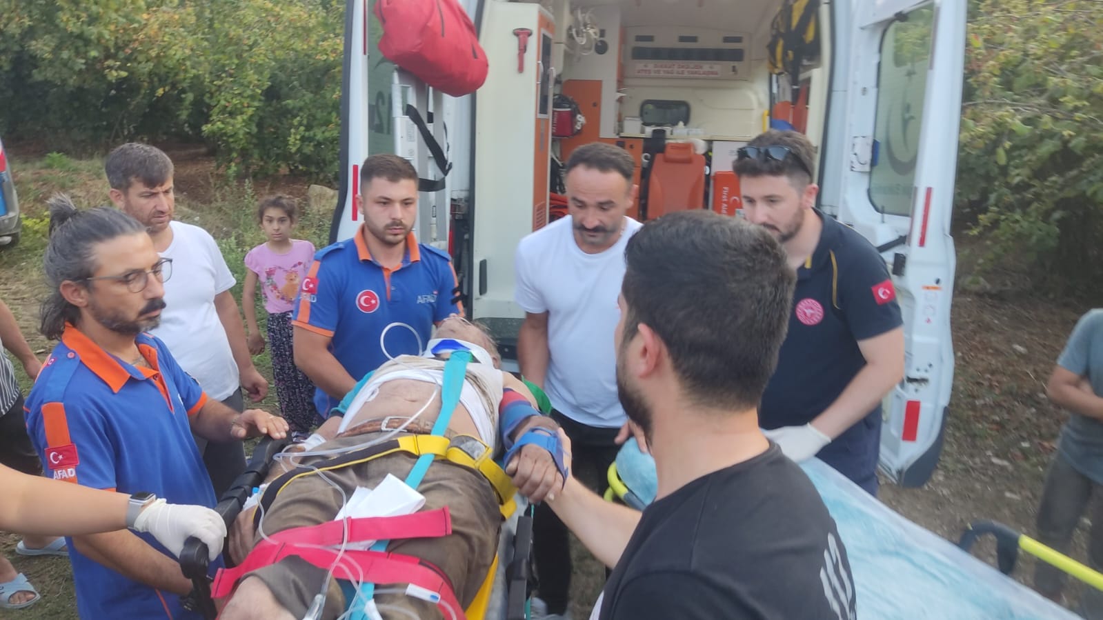 FINDIK BAHÇESİNDE ÇALIŞIRKEN UÇURUMA DÜŞTÜ