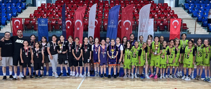 U-12 KIZLAR BASKETBOL YEREL LİGİ TAMAMLANDI