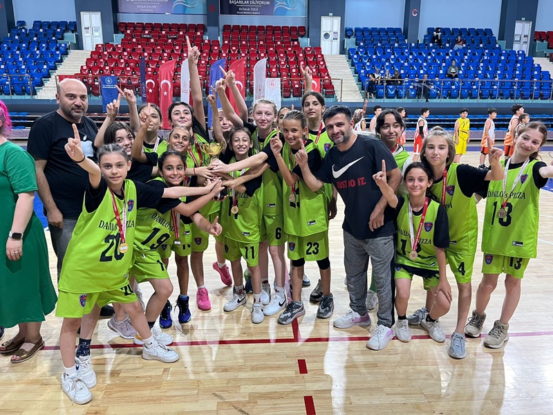 U-12 KIZLAR BASKETBOL YEREL LİGİ TAMAMLANDI