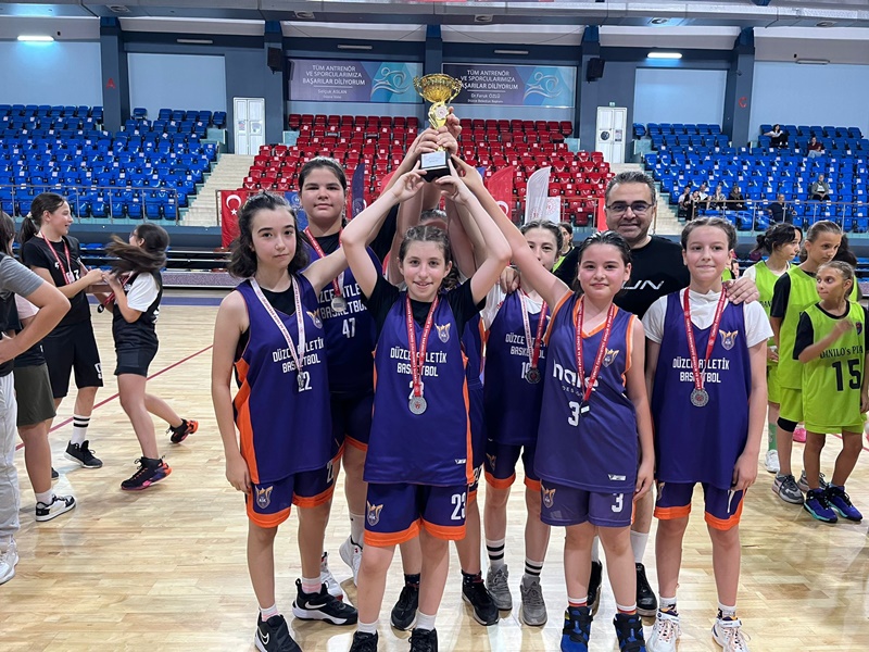 U-12 KIZLAR BASKETBOL YEREL LİGİ TAMAMLANDI