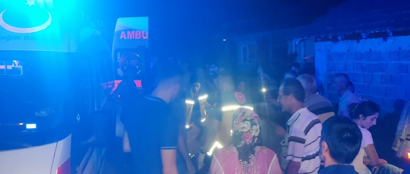 GÜMÜŞOVA'DA PAT PAT KAZASI