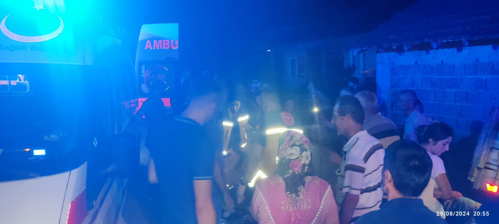 GÜMÜŞOVA'DA PAT PAT KAZASI