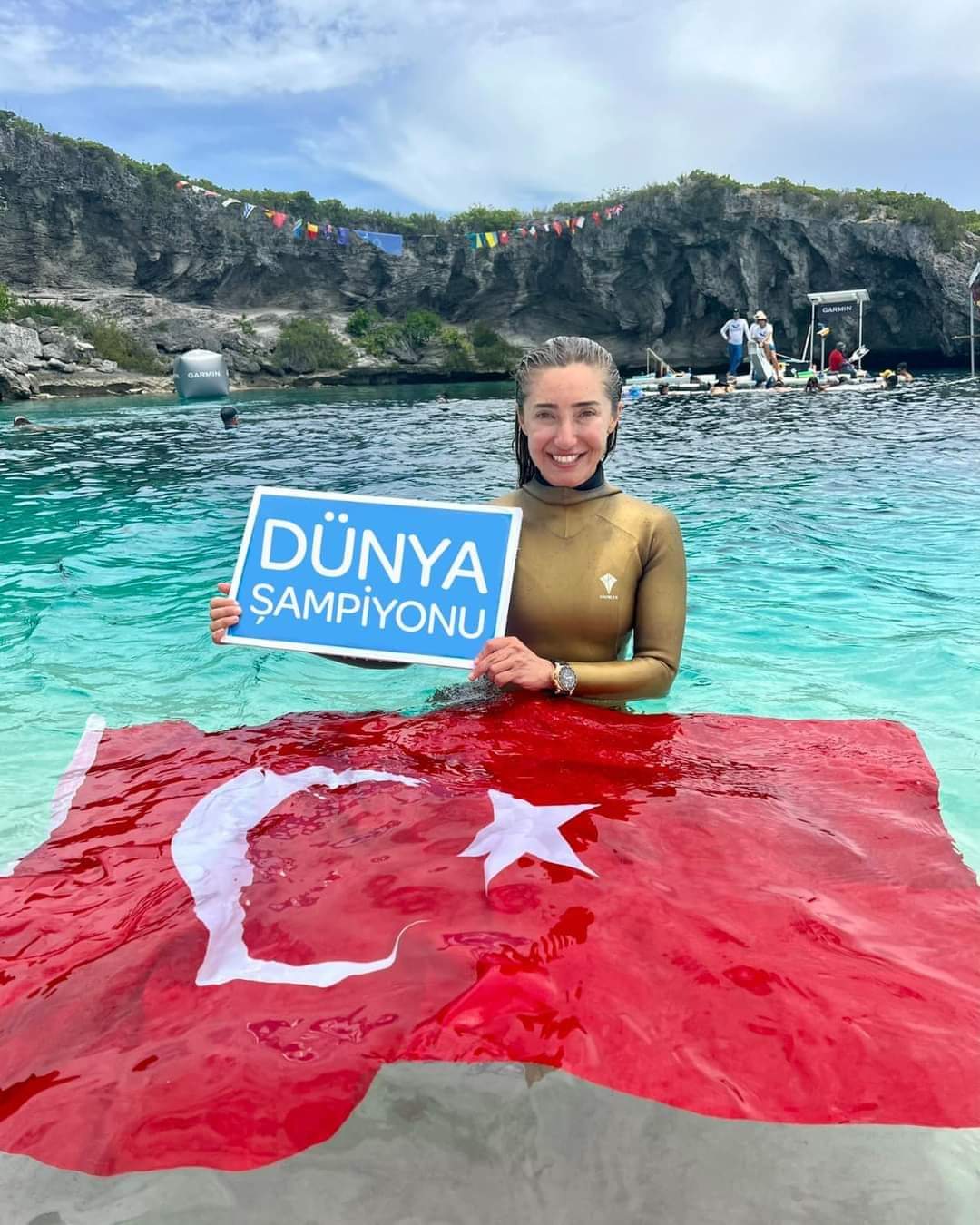 Şahika Ercümen Serbest Dalış Rekoru Kırdı