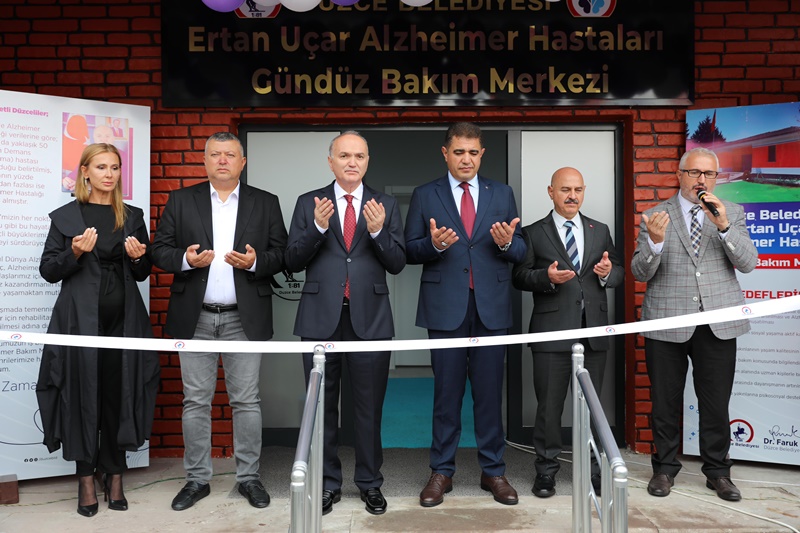 ALZHEİMER GÜNDÜZ BAKIM MERKEZİ HİZMETE GİRDİ