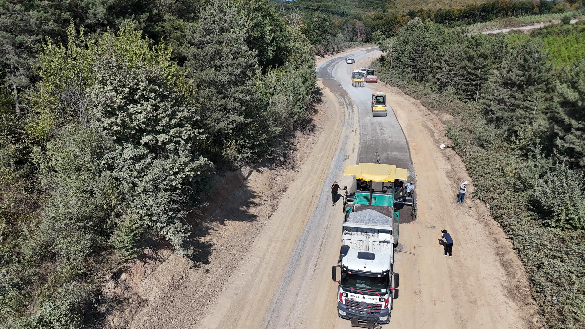 KORUGÖL TABİAT PARKI YOLU YAPILIYOR KORUGÖL TABİAT PARKI YOLU YAPILIYOR