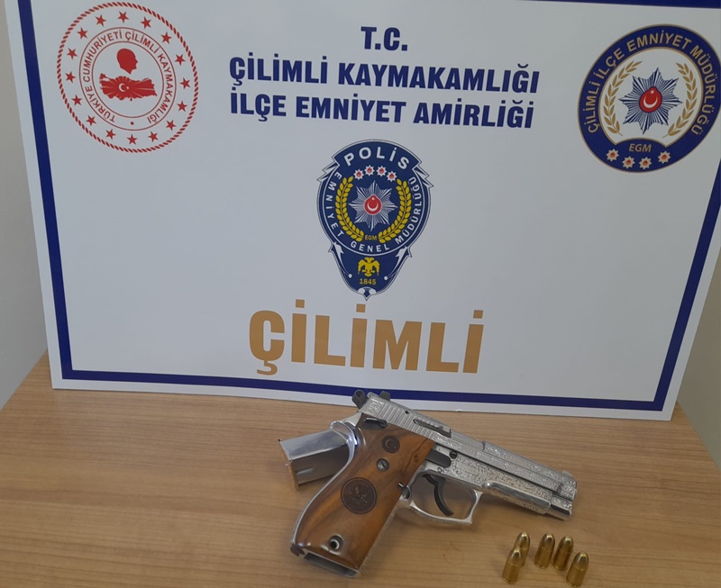 ÇİLİMLİ İLÇESİ'NDE ŞOK ŞAFAK OPERASYONU: