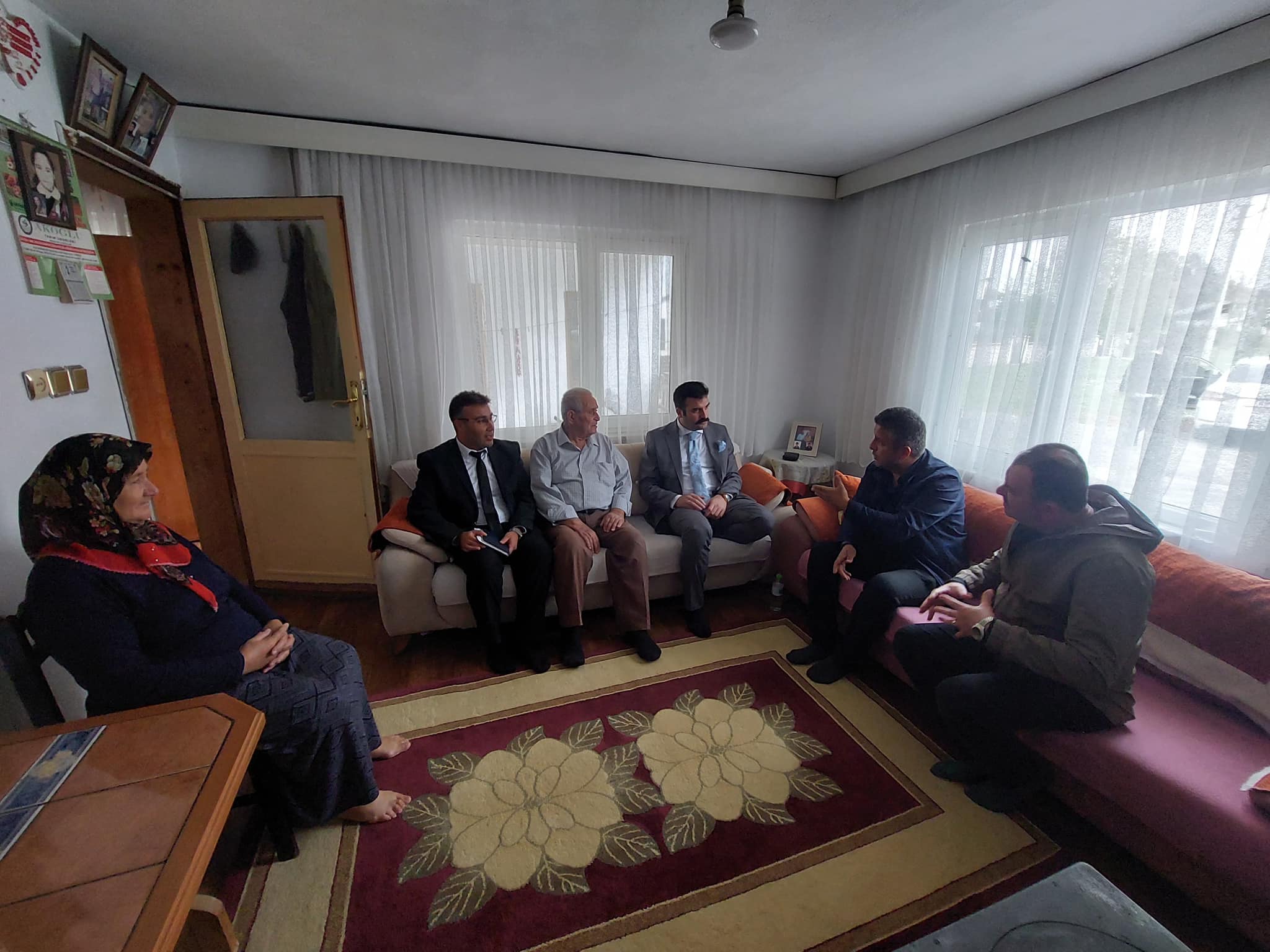 KAYMAKAM YOSUNKAYA VE İLÇE JANDARMA KOMUTANI'NDAN KÖY ZİYARETLERİ KAYMAKAM YOSUNKAYA VE İLÇE JANDARMA KOMUTANI'NDAN KÖY ZİYARETLERİ