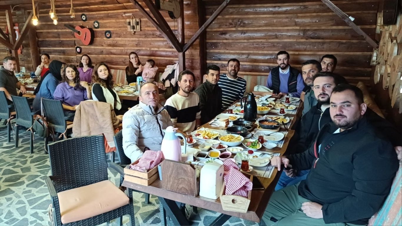 CUMAYERİ'NDE HALKI SPORA TEŞVİK TURNUVASI