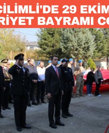 Siyah ve Kırmızı Modern Sosyal Medya Stratejisi Profesyonel Sunum