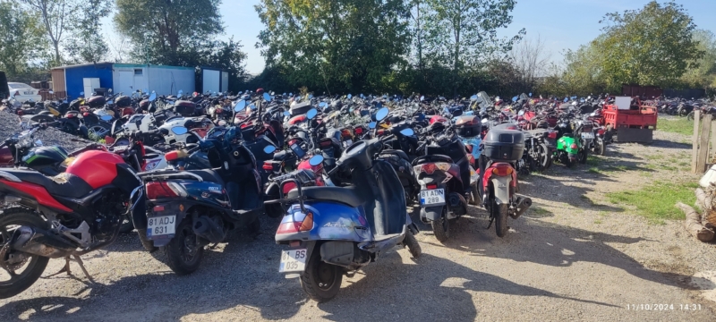 YEDİ EMİN OTOPARKLAR ARAÇLARLA DOLU YEDİ EMİN OTOPARKLAR ARAÇLARLA DOLU