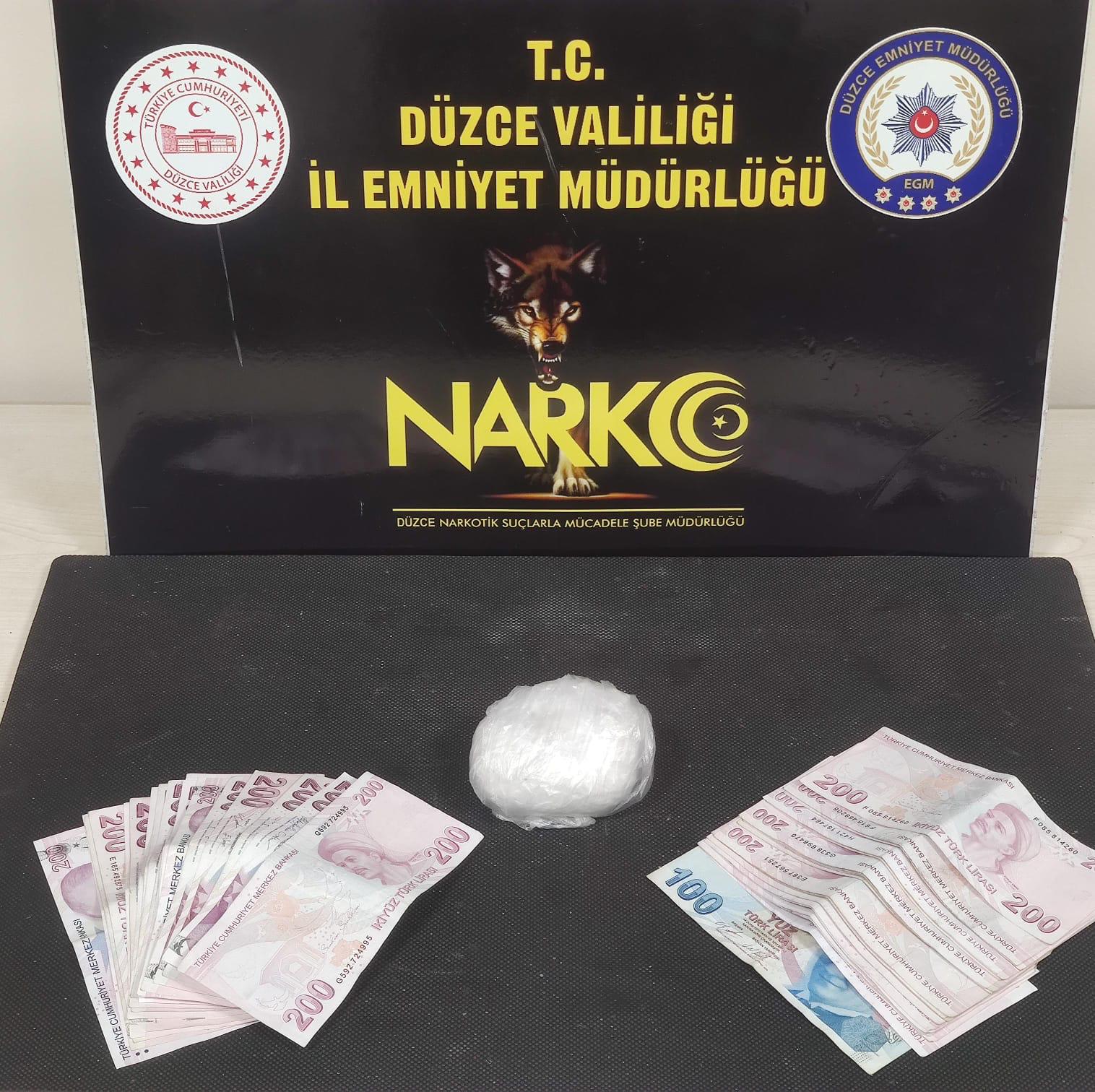 Düzce'de Asayiş ve Güvenlik Operasyonları: Düzce'de Asayiş ve Güvenlik Operasyonları: