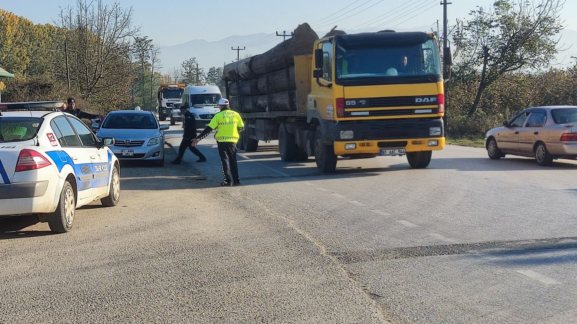 Çilimli’de Huzur Uygulamaları Vatandaşlara Güven Veriyor Çilimli’de Huzur Uygulamaları Vatandaşlara Güven Veriyor