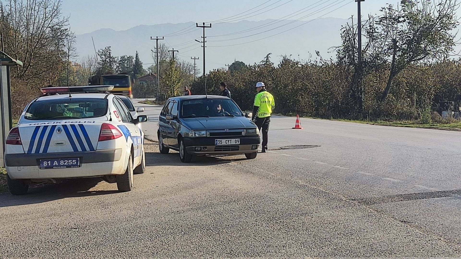 Çilimli’de Huzur Uygulamaları Vatandaşlara Güven Veriyor Çilimli’de Huzur Uygulamaları Vatandaşlara Güven Veriyor