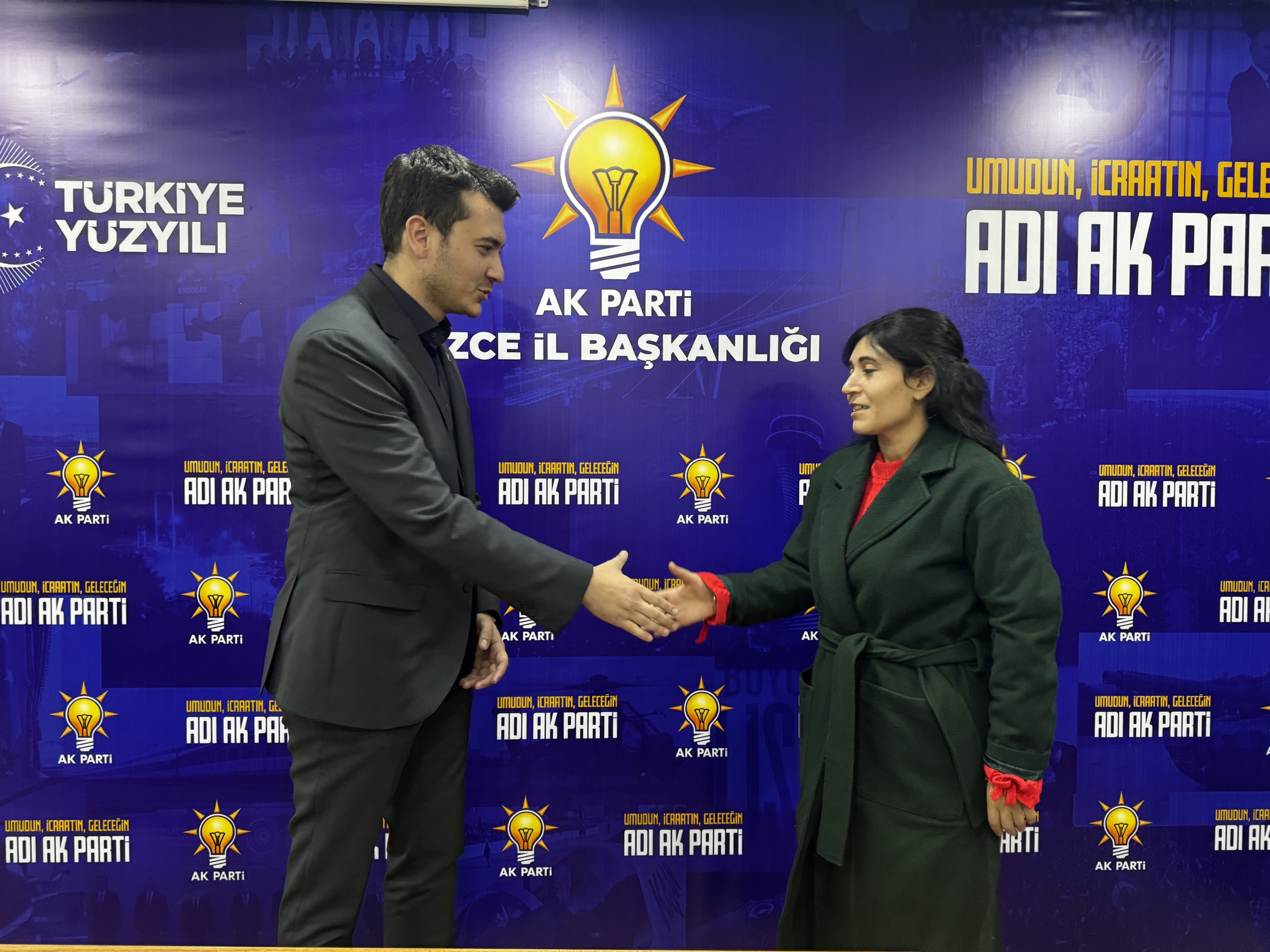 AK PARTİ’YE KATILIMLAR DEVAM EDİYOR