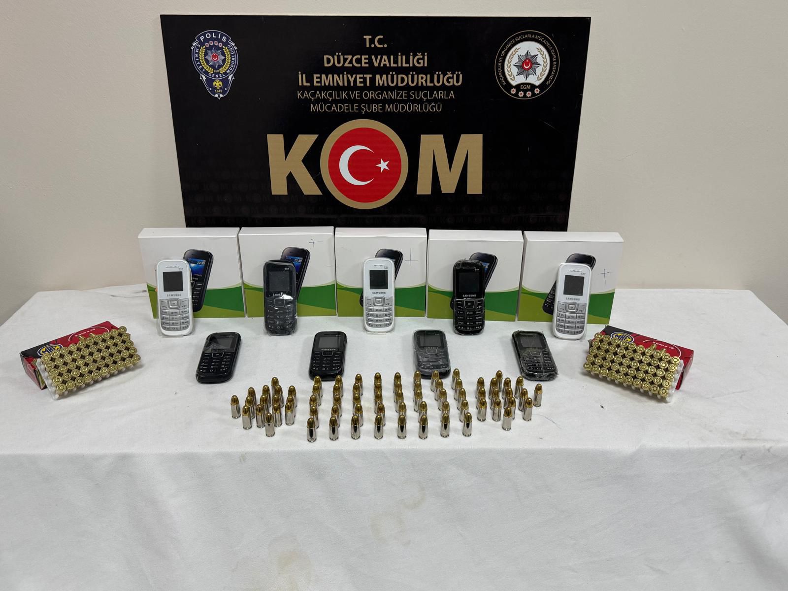 POLİS EKİPLERİ 22 KİŞİ'Yİ GÖZALTINA ALTINA ALDI POLİS EKİPLERİ 22 KİŞİ'Yİ GÖZALTINA ALTINA ALDI