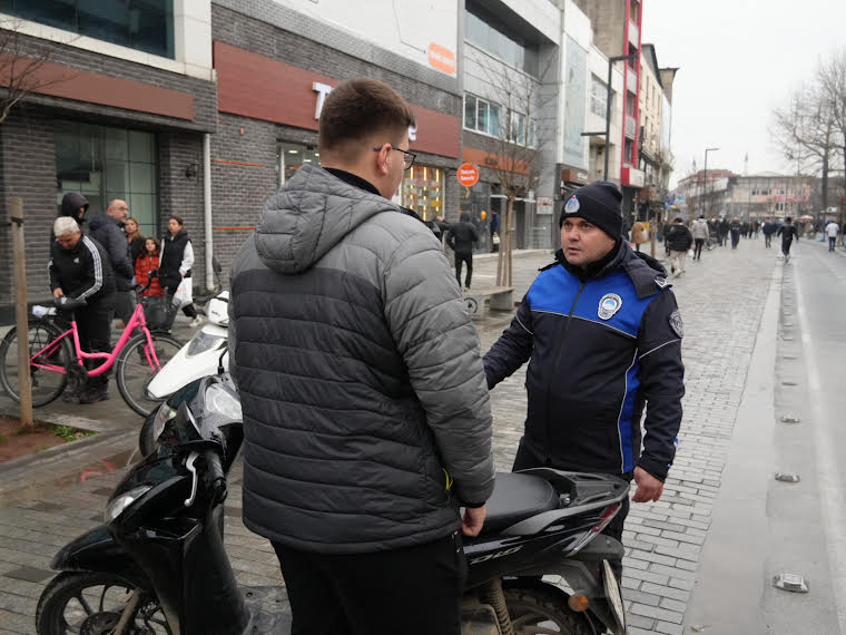 İstanbul Caddesi’nde Motosiklet Denetimi;
