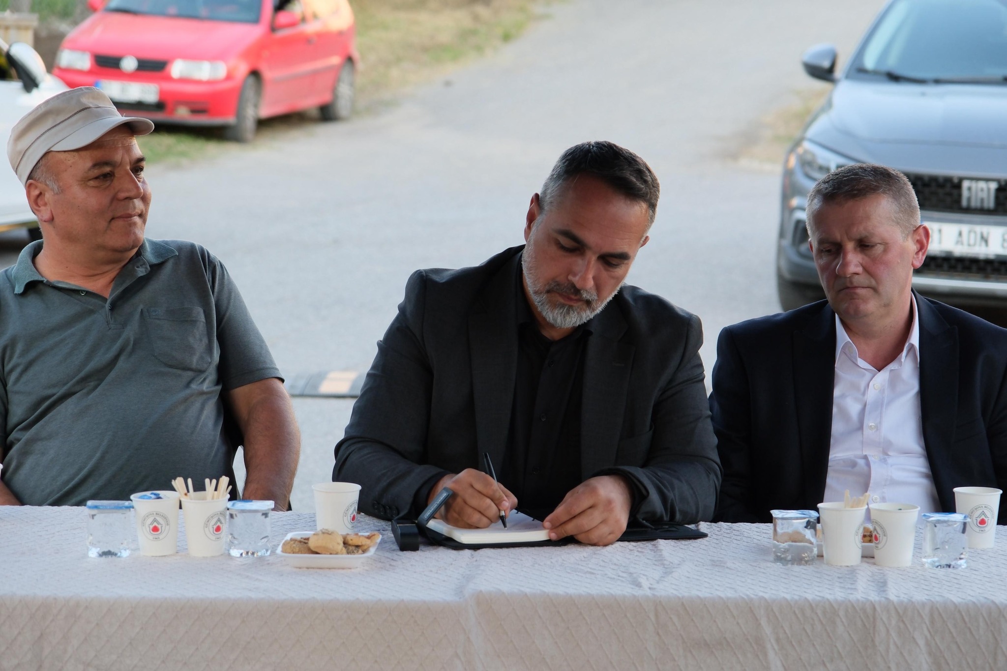 Gümüşova Başkan Sübekci'den "Vatandaş Soruyor" Buluşması Gümüşova Başkan Sübekci'den "Vatandaş Soruyor" Buluşması